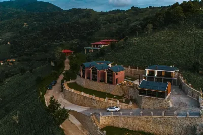 Lazivilla Suit Dağ Evi Hôtels à : Senyamac Koyu