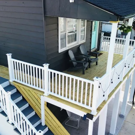 9BR Beach Block Escape – Perfect for Large Groups!