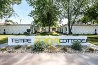 Tempe Cottage - ASU - Pets OK - 2 Free Bikes!