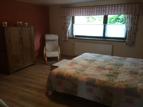 Quiet, large vacation apartment with 92 m2 for rent Hotel a Carpin