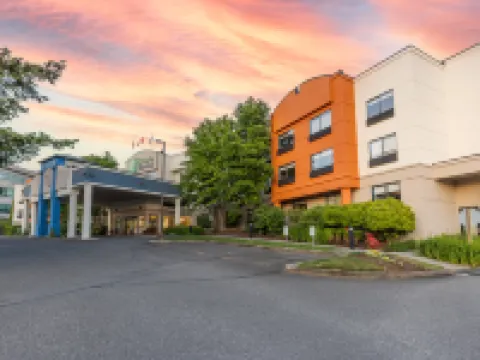 Holiday Inn Express BELLINGHAM by IHG Hotels in Bellingham