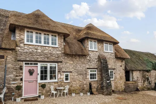 Live the coastal cottage dream in Dorset AONB