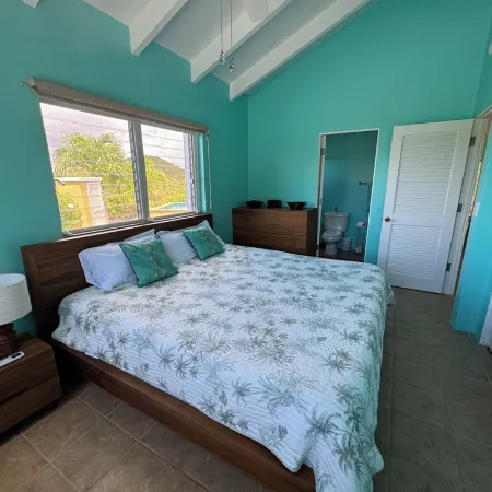 Shore Blessed! 2 Bedroom, 2 Bathroom Villa with Private Pool!