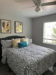 Cozy 2-bedroom corporate apartment in lovely Sacramento with AC, WiFi , 2 Hotels in Arden-Arcade