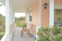 Peach Seaview Hotels in Rolleville