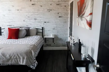 Berklee Suites of Stratford- Private 1 Bedroom Apartment