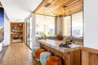 Private villa on 8acres with heated pool and spa.  10 mins. From JTNP entrance.