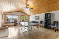 Cozy Log Cabin at Lake Norman LKN-featured on TLC