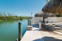GREAT FISHING RIGHT OFF THE DOCK! KEY COLONY BEACH