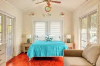Storybook Home in Downtown Stuart Hotels near April Daze