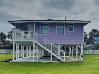 Beachside Tiki Hut - Country Houses