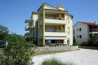 Apartment in the town of Krk, family-friendly, sea view, WiFi, garden