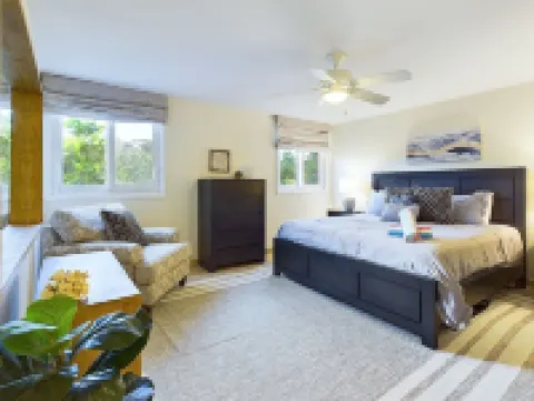 Immerse Yourself in Luxury at our breathtaking beachfront Condo! Hoteles en Santo Tomás