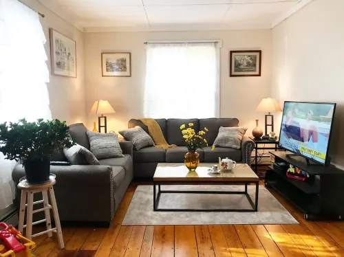 East Side , Walk to Brown , RISD, Downtown