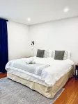 2-Bedroom Suite in the Heart of Downtown