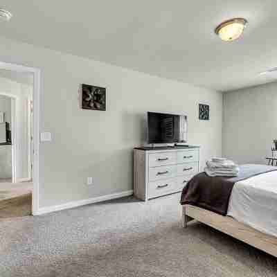 Southern Charm Meets City Comfort Rooms