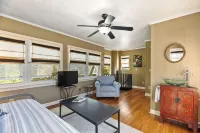 SERENITY SHORES Private Luxury 5-Level Tropical Oasis, Pool, Steps to Beach