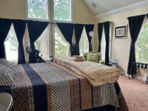 "Luxury Waterfront Retreat – Spacious, Secluded, and Perfect for Events Hotels in Wareham