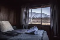 Secluded Rustic Cabin near Twizel Hotels near Tapataia Mahaka Peter's Lookout (Lake Pukaki Viewpoint) (Mount Cook Road)