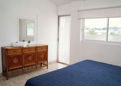 Casa Bahía Department 1 Hotels near Playa la Ropa