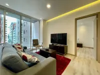 Cozy 1-bedroom condo in Quito with WiFi, Balcony, Parking Space