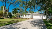Luxury along Manatee River, close to Anna Maria beaches, heated pool & spa!