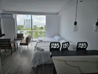 Newly Remodeled Town Center Condo Resort.Saltwater Pool and Water Slideluxury626 Отели в г. 