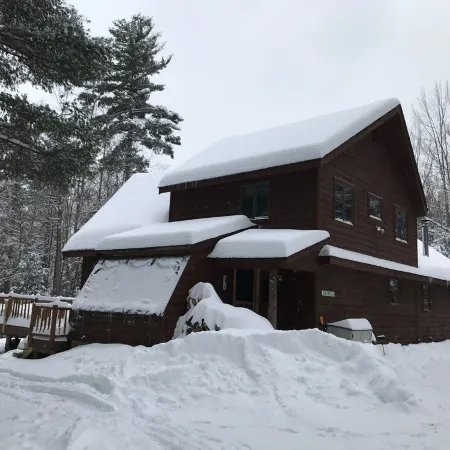 Great Adirondacks  retreat with five bedroomsHot tub,pool table.large open space