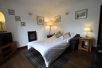 The Wee Nook, Birnam & Dunkeld The Dalgincross Bridge附近的飯店