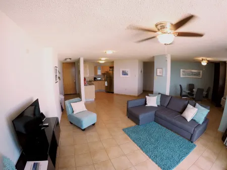 Costa del Mar 2 Bedr/2 Bath, Condo with Breathtaking Ocean View, WiFi, Sleeps 6 Отели в г. Бокерон