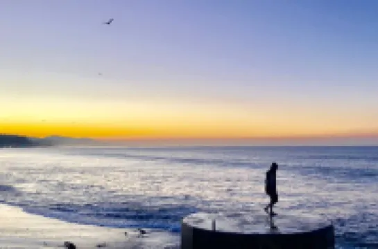 Cozy Beach Condo Sleeps 6