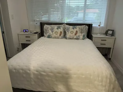 Charming 1-bedroom apartment in delightful Biscayne Park Hôtels à proximité de : FIU NORTH CAMPUS