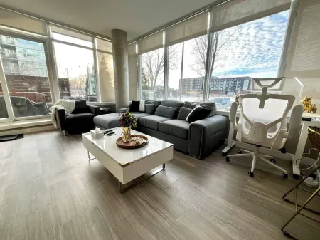 Century park Condo Oasis