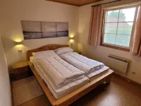 Swedish house by the lake in the Müritz National Park Hotels in Userin