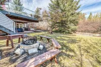 Boho Retreat w/King Bed on Bow River Pathway Hotels near Royal Oak Centre