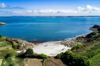 Villa With Sea View And Heated Pool