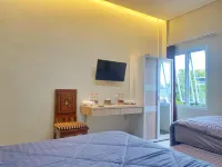 Nganjuk Family Guest House Hotel dekat Grand Olympic