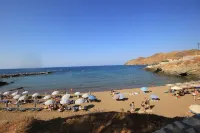 Villa Francesca  with a private pool and gardens - Walking distance available Hotels in Arkadi