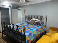 2 Bedroom Apartment Near UBS Arena, JFK, & NYC Hotels in Elmont