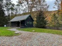 *New* Classic Cozy Catskill Mountain Cabin ~ Wood Stove+Soaking Tub Hotels in Delaware County