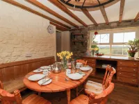 The Farmhouse Hotels in Lampeter