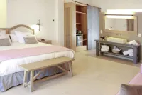 Hotel Rural Binigaus Vell Hotels in Es Migjorn Gran