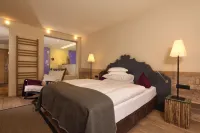 Hotel Bergland - balcony