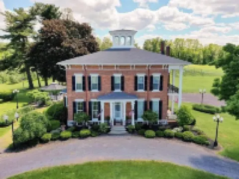 The Inn at Burnap's Hotéis em Sodus