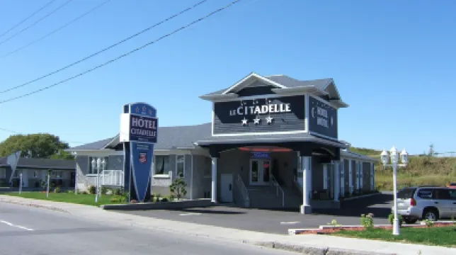 西塔德勒酒店 鄰近魁北克讓·勒薩熱國際機場的酒店