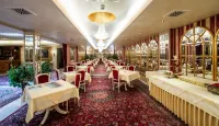 Hotel Palais Porcia - parcheggio