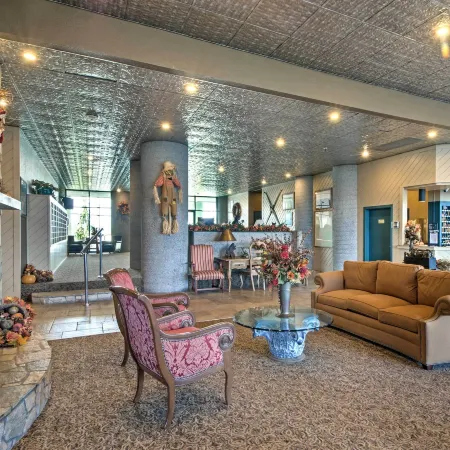 < 4 Mi to Sugar Mtn Resort: Condo w/ Indoor Pool!