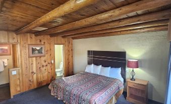 Redrock Country Inn