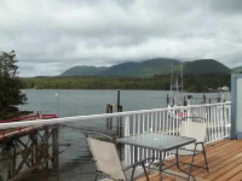 Bayshore Waterfront Inn Hotels in Ucluelet