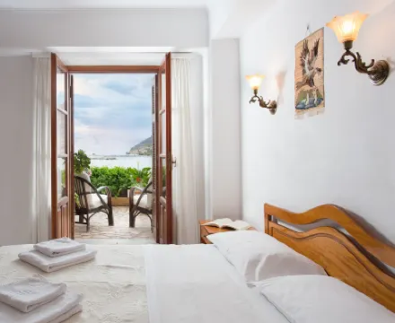 Petrino Guesthouse Hotels in 